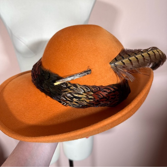 Vintage 1970's 80's burnt orange Wool quail feather avant garde fedora hat - Picture 3 of 17